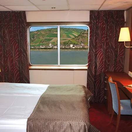 Bådhotel Bateau-hotel Ms Carmen *